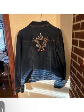 NWOT Embroidered Dark Denim Jacket Size Medium with Floral Back Motif